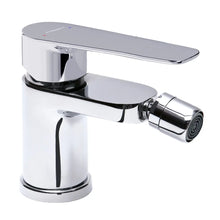 Załaduj obraz do przeglądarki galerii, Bateria bidetowa TRINNITY stojąca z korkiem automatycznym, kolor chrom - zdjęcie produktu