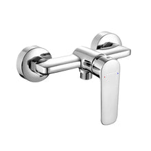 Załaduj obraz do przeglądarki galerii, Bateria natryskowa ścienna TRINNITY, kolor chrom - zdjęcie produktu